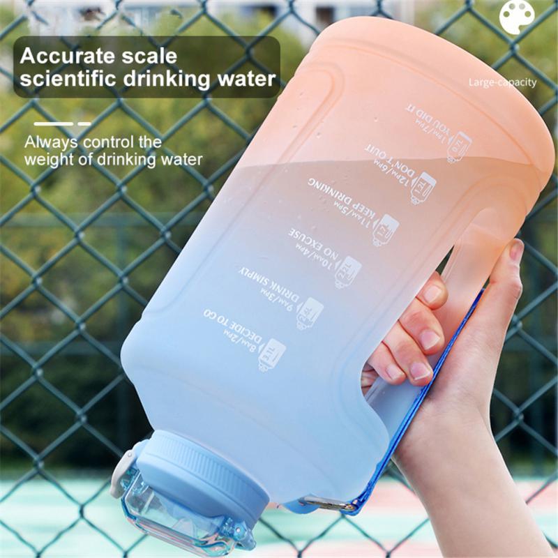 This 3 Liter Sports Water Flask provides athletes with an efficient and practical way to carry water during their activities